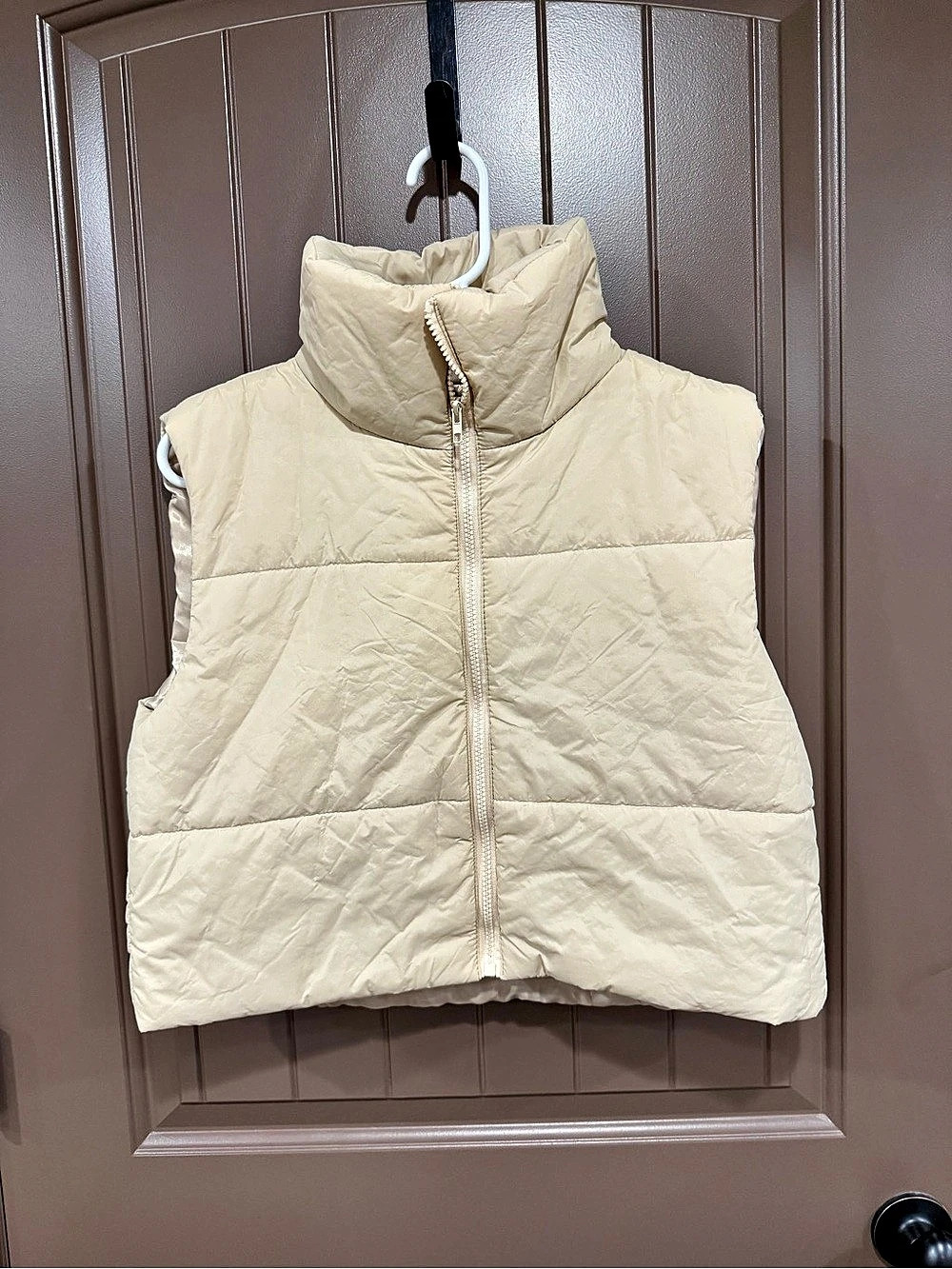 SHEIN Women's Crop Puffer Vest Quilted Cream